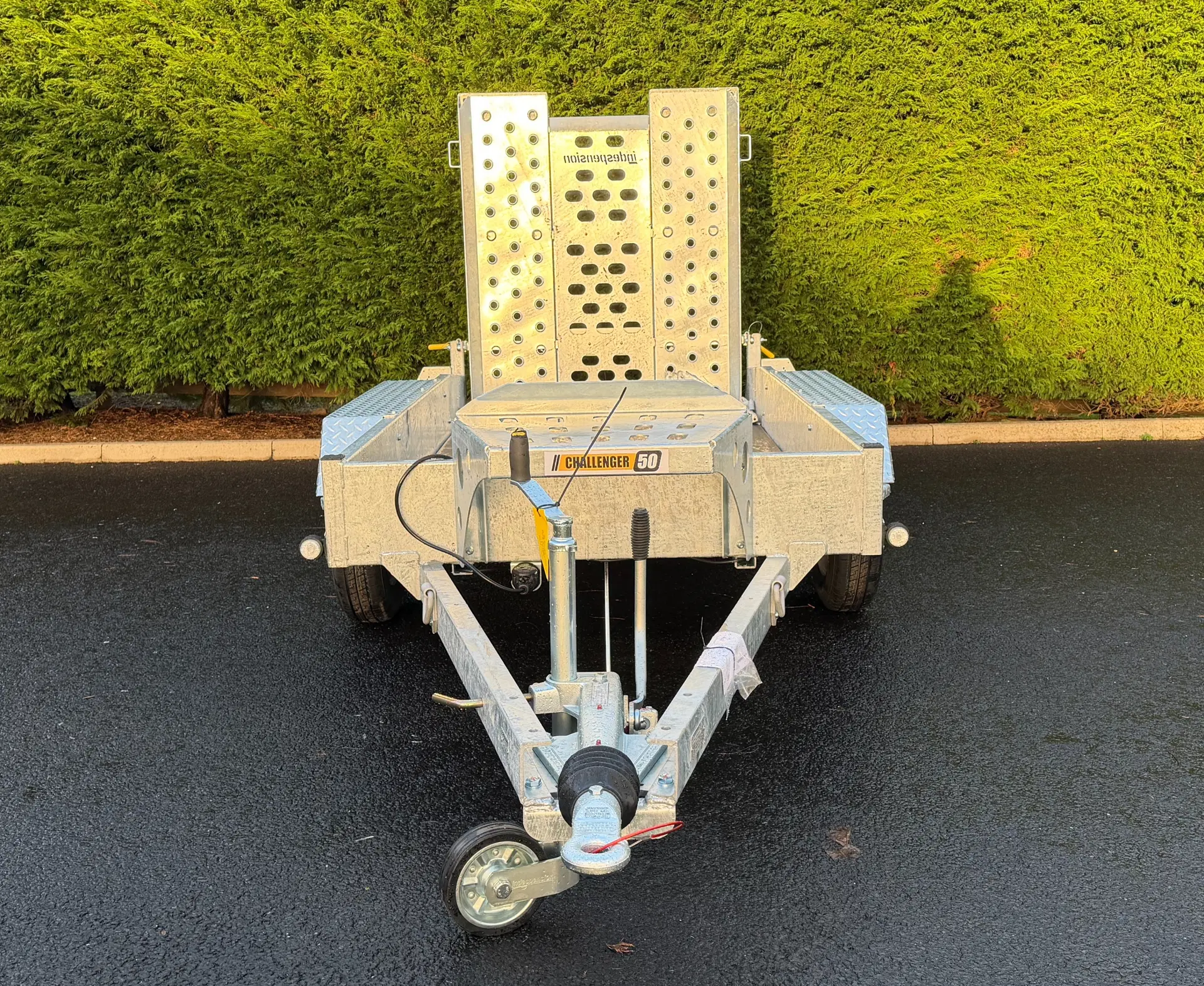 9' x 4' Challenger 50 Beavertail Trailer - 2700kg - Image 3