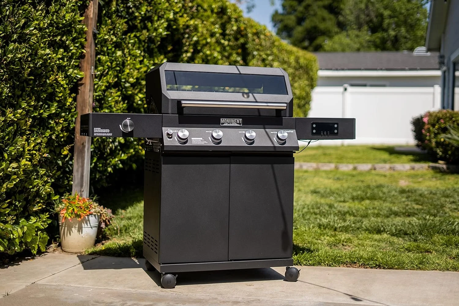 Monument Grills Denali 425 Black Smart Tech Propane Gas Grills - Image 2